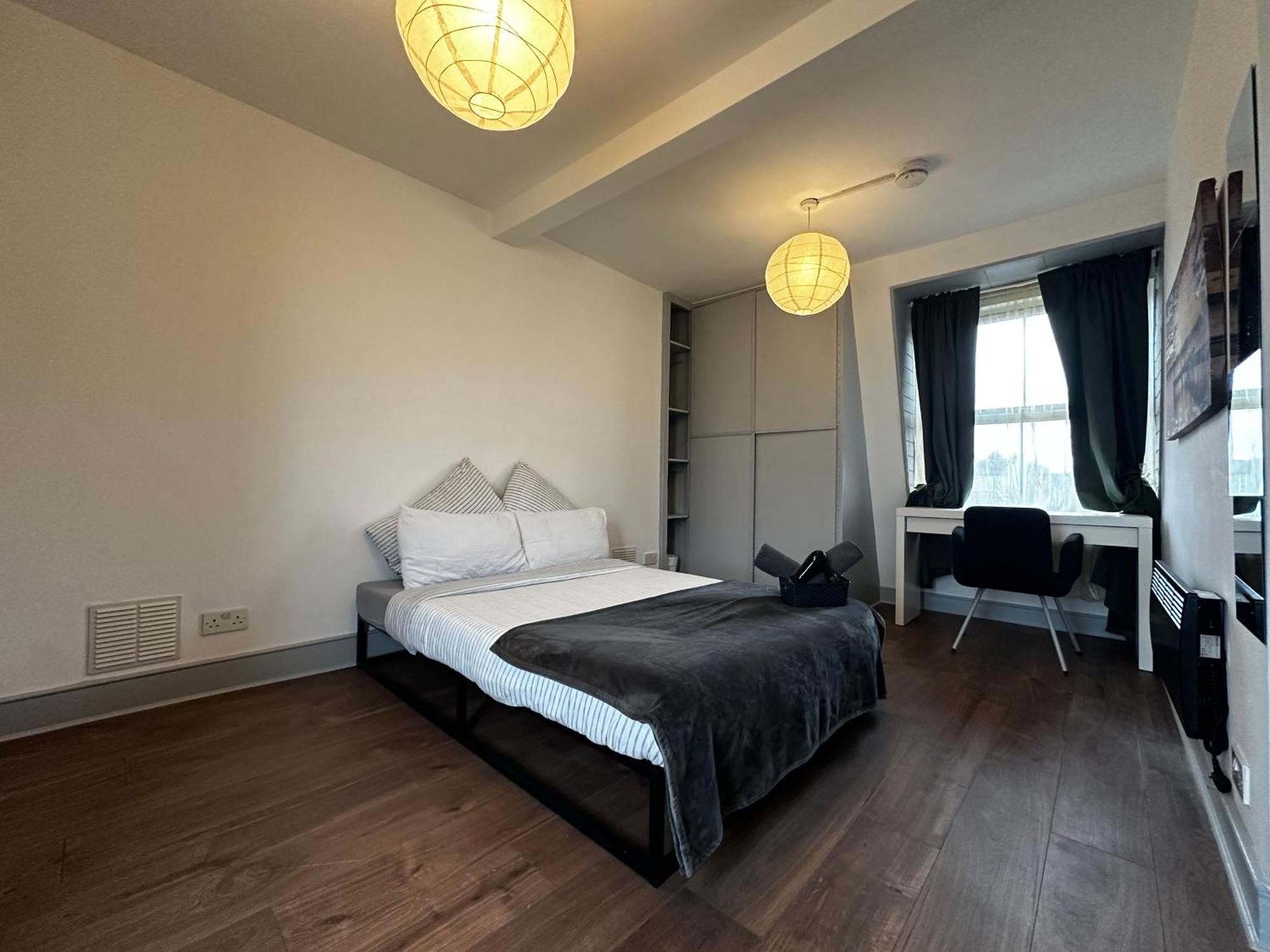 Mileend 4 Large Master Bedroom Hospedagem domiciliar Londres